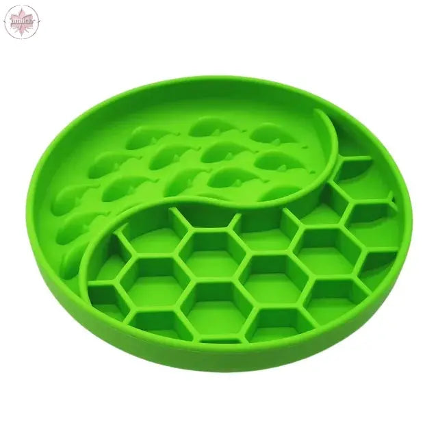 High Temperature Resistant Silicone Dog Food Bowl New Product 2-partition Slow Food Honeycomb Silicone Dog Bowl  Lamiiche