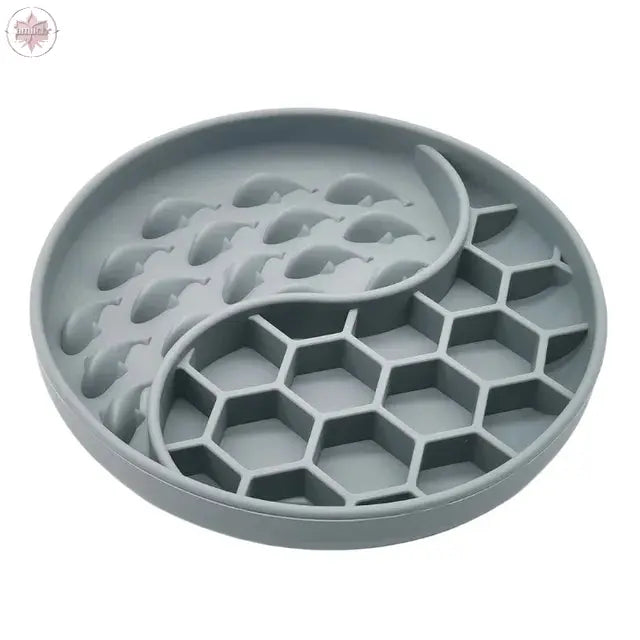 High Temperature Resistant Silicone Dog Food Bowl New Product 2-partition Slow Food Honeycomb Silicone Dog Bowl  Lamiiche