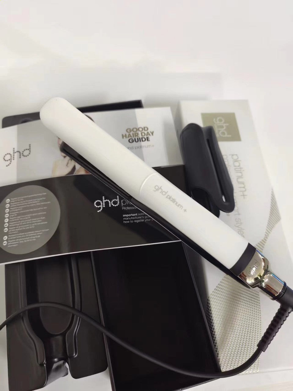 GHD Platinum+ Professional Performance 1" Styler