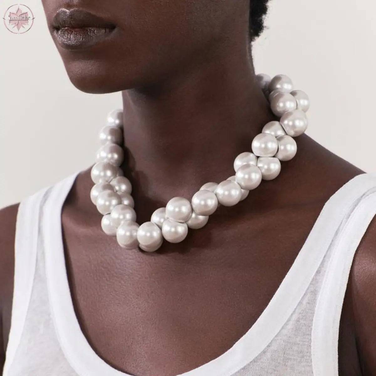 Vintage large pearl Baroque necklace with elegant temperament and collarbone chain - Lamiiche