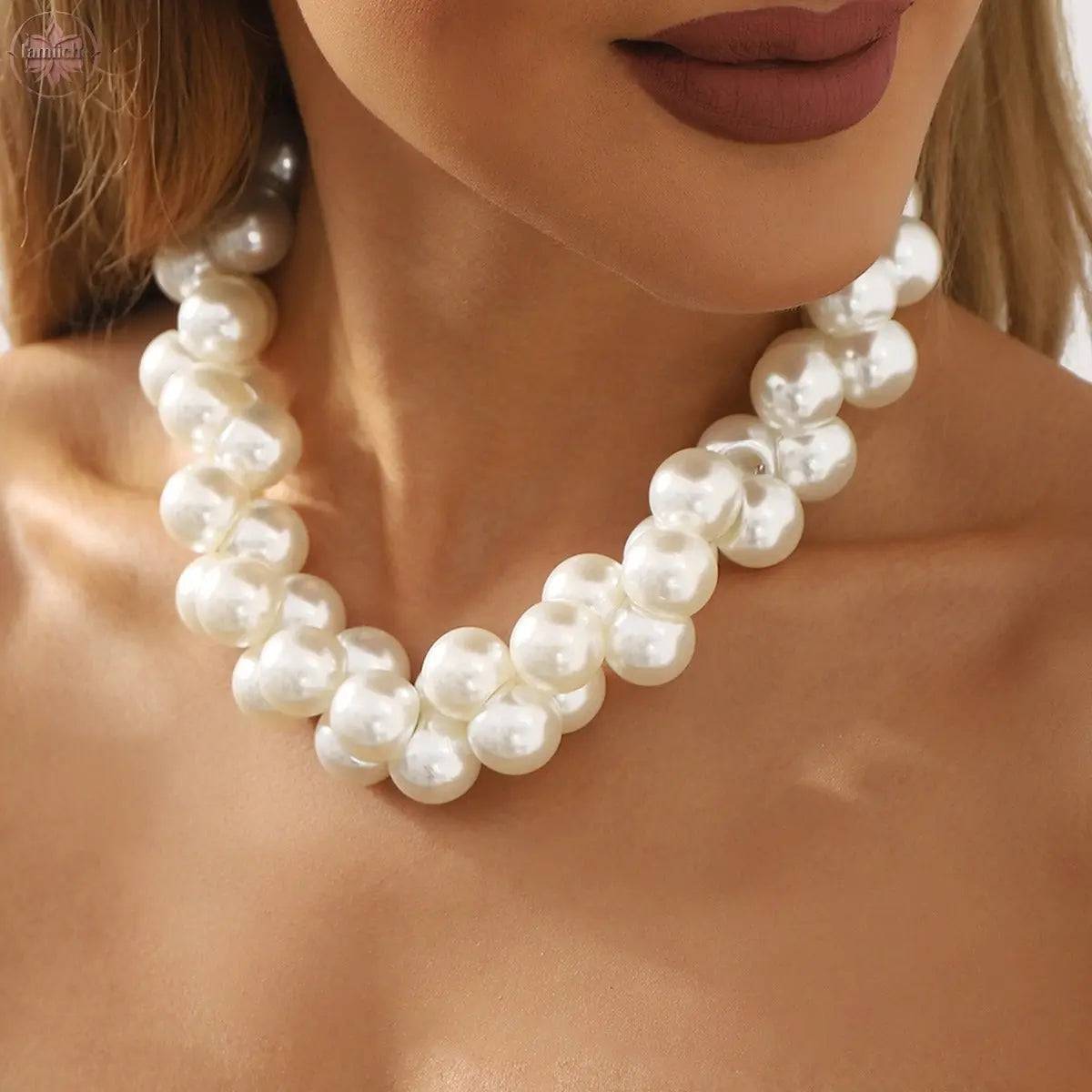 Vintage large pearl Baroque necklace with elegant temperament and collarbone chain - Lamiiche