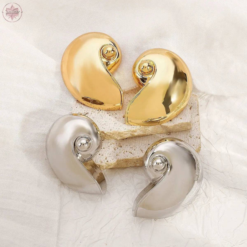 Ocean Wind Conch Alloy Earrings, Fashionable Geometric Bright Surface Metal Earrings - Lamiiche