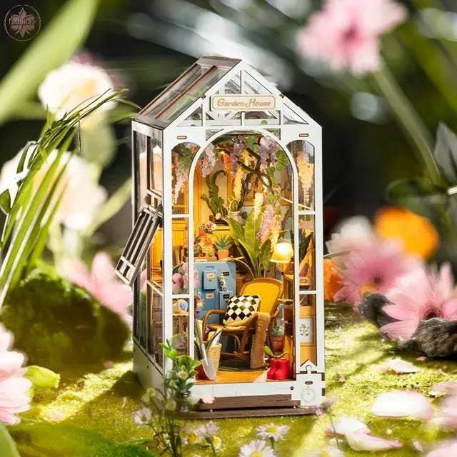 Mini Garden House Book Nook Kit - Lamiiche